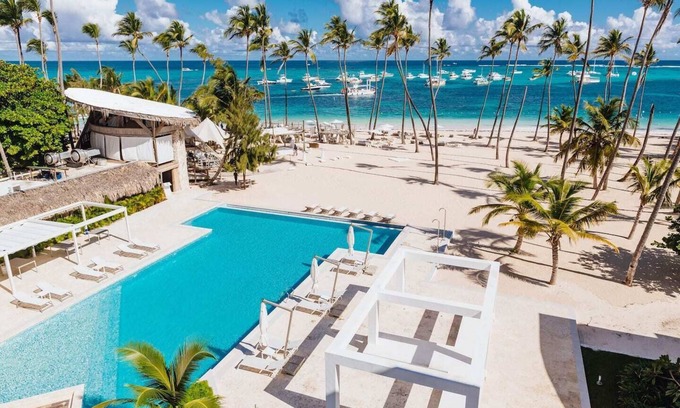 Playa Bibijagua Apartamento | Unique BEACH FRONT Duplex Penthouse Playa Coral