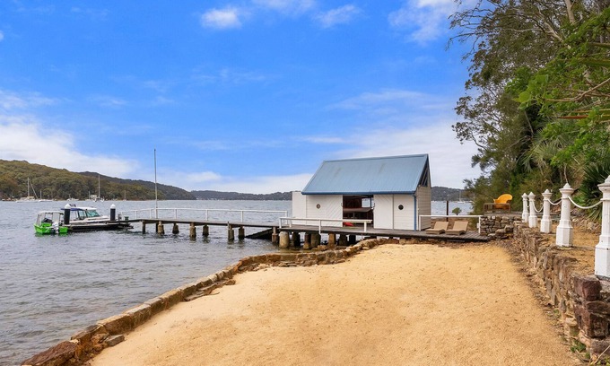 Lovett Bay Casa | Unique Boat-Access: 5-Bed Waterfront Escape