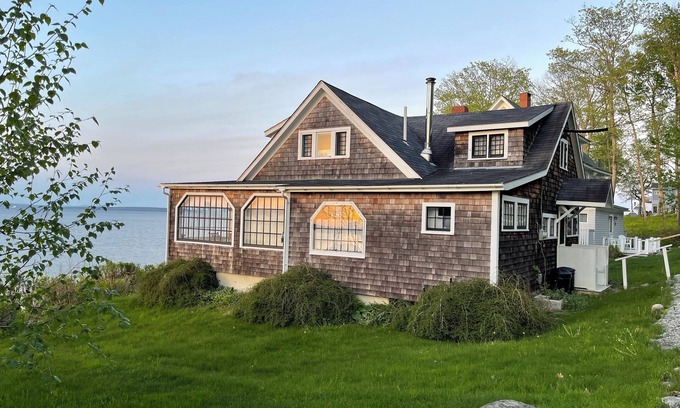 Bayside Cabaña | Unique, Charming Cottage on Penobscot Bay - Gorgeous Views!