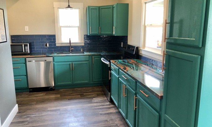 Fruita Apartamento | Unique downtown Fruita apartment with bike storage!