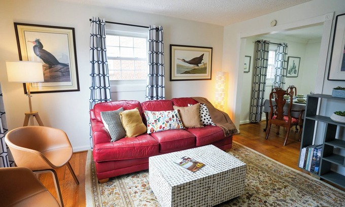 Rosemont Casa | Unique Side By Side Duplex Homes Close to DC and Old Town Alexandria
