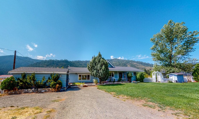 Sattley Casa | Unique, Family-Friendly Home w/ Incredible Views, Private Hot Tub, & Pool Table