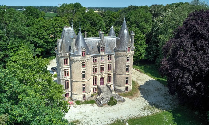 Picauville Casa | Unique French Castle in a Private Natural Park