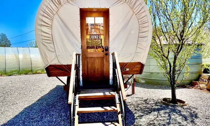 Monticello Casa | Unique Glamping Pioneer Wagons