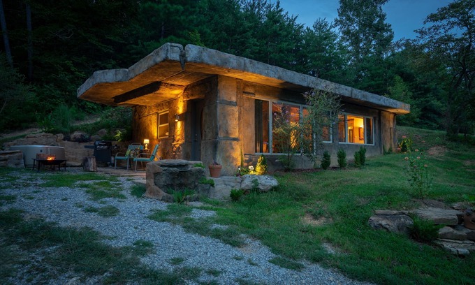 Wildwood Casa | Única casa cueva tallada a mano con una vista increíble de Lookout Mountain.