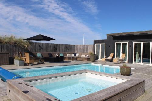 Sondervig Casa | Unique Holiday Home For 10 People With A Large Outdoor Wellness Area - 1030