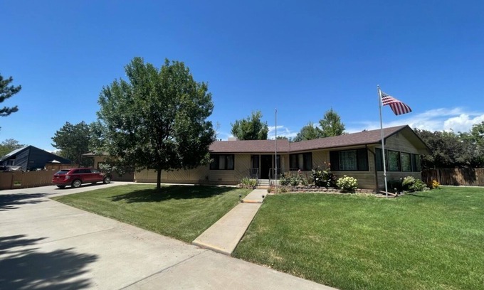 Grand Junction Casa | Unique home -in Golf Club heights-near hospital and airport!