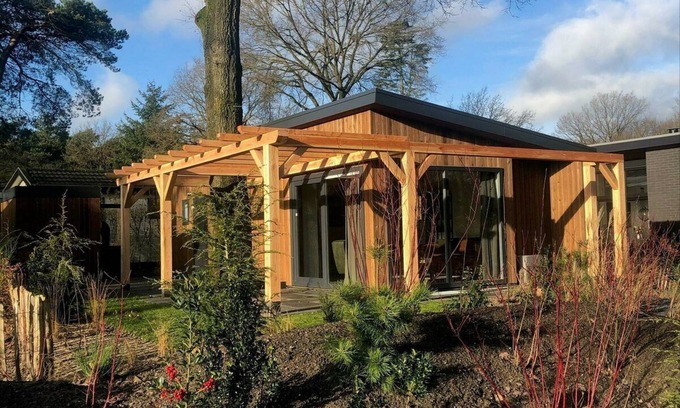 Wekerom Casa | Unique house with private sauna in the garden