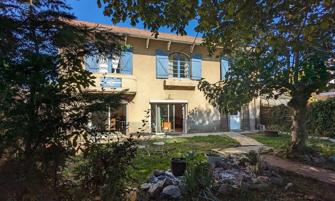 Foix Casa | Unique in Foix : Characterful, Elegant, and Authentic House