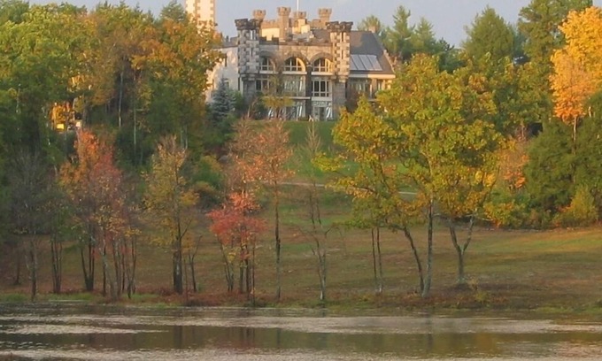 Rindge Otro | Castillo gótico de lujo único con vistas en el centro de una finca de 500 acres!