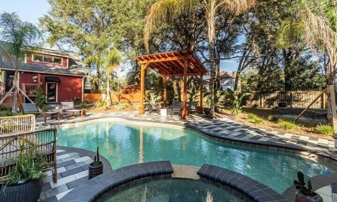 Urban Core Apartamento | Unique Oasis in the Heart of Springfield!