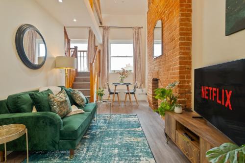 The King's Mile Apartamento | Unique Rooftop Retreat - City View - Sleeps 4