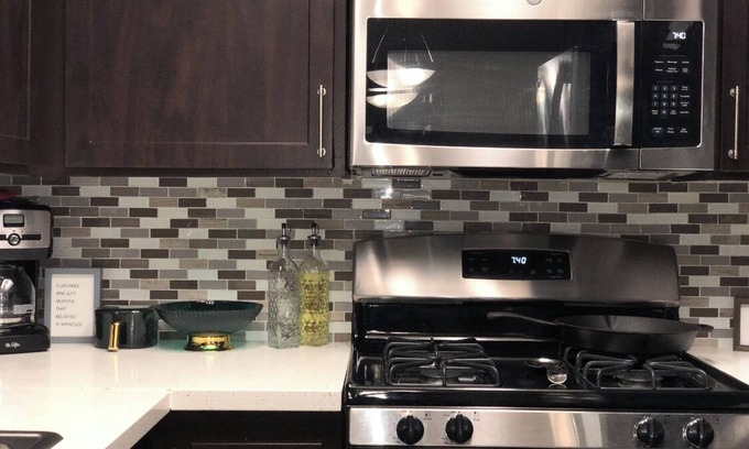 Simi Valley Apartamento | Unique Stylish Getaway in Simi Valley/LosAngeles