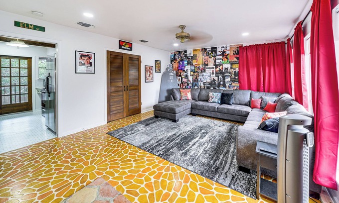 North San Antonio - SAT Casa | Unique & Stylish San Antonio Home w/ Deck!