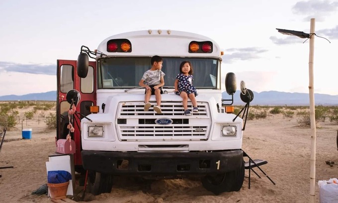 Lancaster Casa | Unique Tiny House, Artistic Desert Sanctuary (Pet-Friendly)
