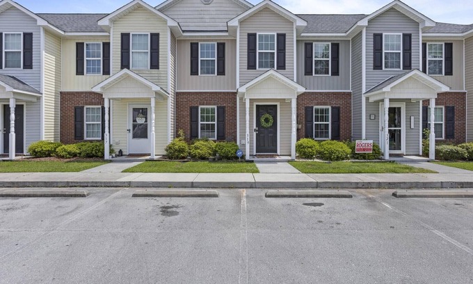 Westgate Casa | Unique Townhome in the center of Jacksonville!