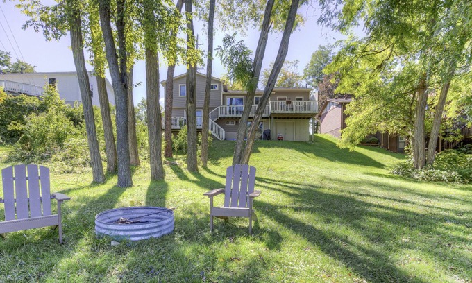 Milford Casa | Unique river front home in the village. Walk to downtown.