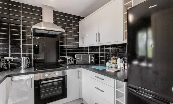Redbridge Apartamento | Unique Vintage Designed Apartment