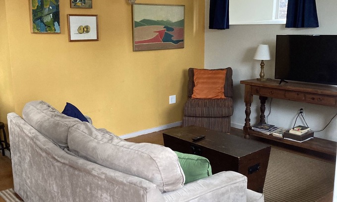 Central East Austin Apartamento | Único salir del sótano Estudio En el Oriente Medio de SXSW