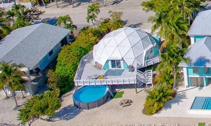 Little Torch Key Casa | Unique Waterfront Dome Home with Dock & Pool – Little Torch Key