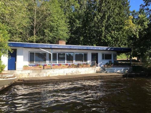 Eatonville Casa | Unique Waterfront Cottage 34 Mi To Mt Rainier