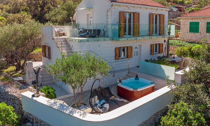 Rogac Villa | **** Villa de lujo con jacuzzi exterior ****