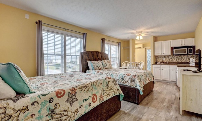 Surf City Hotel | Unit 101D at Tiffany's Motel