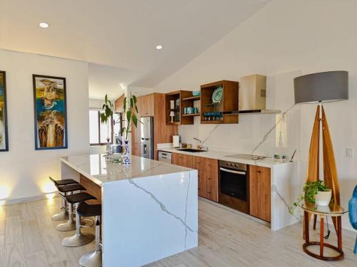 Marina Casa | Unit 216-Casa Ricardo-Ocean View RENOVATED