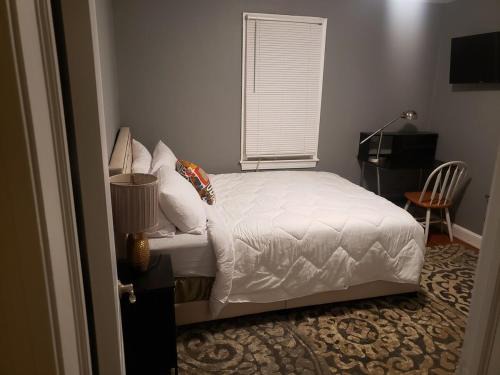 Seat Pleasant Apartamento | Unit-B Stylish Apt near Addison metro & downtown Washington DC