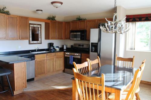 Eagle River Casa | Unit126, 2 bedroom Lower Duck Lake Condo