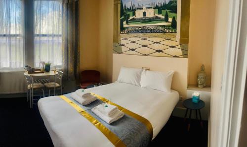 Seven Sisters Hotel | United Lodge Hotel
