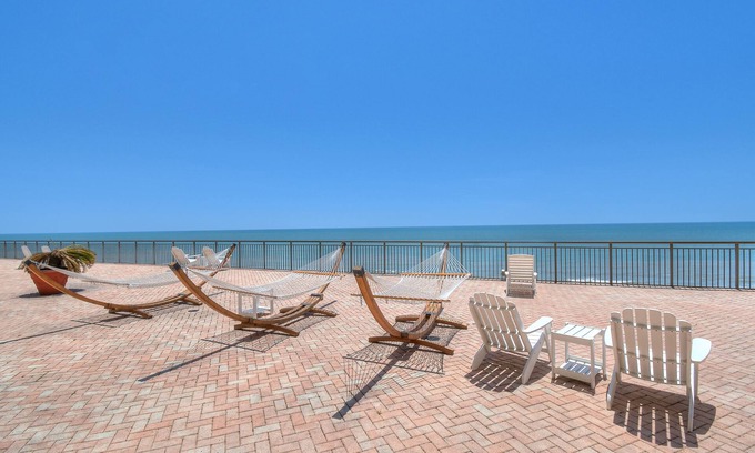 Myrtle Beach Condominio | Units at Caravelle Resort by Elliott Beach Rentals