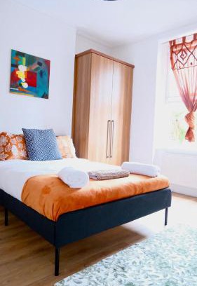 Barnes Casa | Unity House