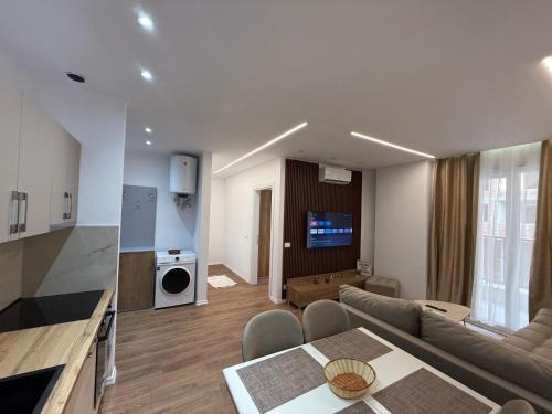 Kamez Apartamento | Univers City Apartment