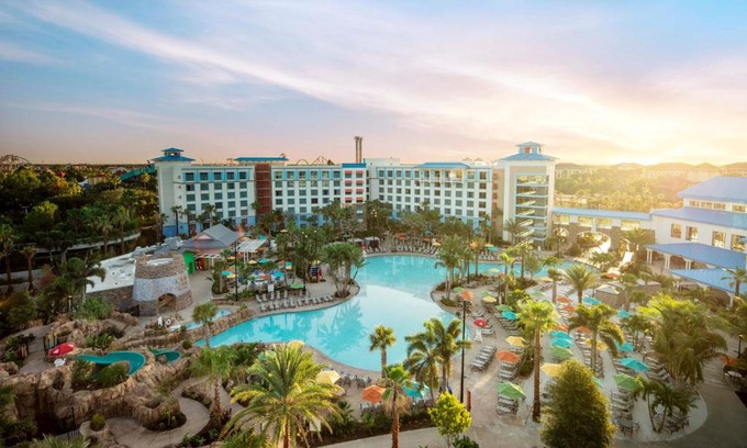 Florida Center Complejo | Universal's Loews Sapphire Falls Resort