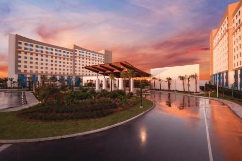 Florida Center Complejo | Universal’s Endless Summer Resort – Dockside Inn and Suites