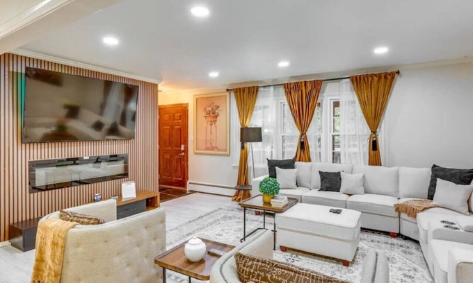 Lewisburg Casa | University Villa near Bucknell with Pool