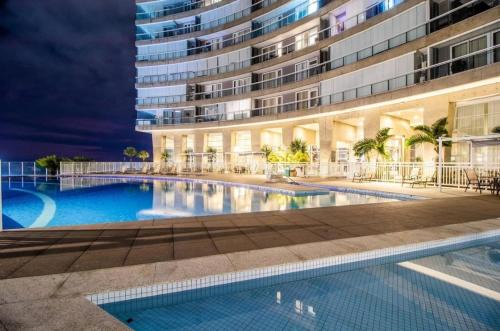 Pompeia Apartamento | Unlimited Ocean Front - Frente à Praia Vista Mar Hidromassagem 2 Piscinas Climatizadas 2 Saunas Seca e Úmida Wi-Fi 350MB