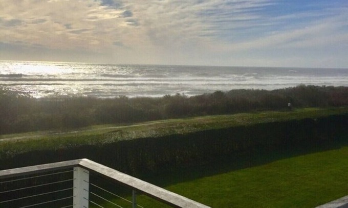 Montauk Casa | Unobstructed Ocean Views ! A Beautiful Montauk Getaway