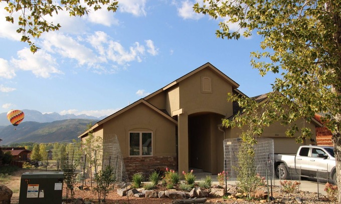 Ridgway Casa | Unobstructed views of Sneffels Range & minutes to town. Sleeps 10