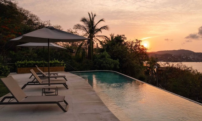 Playa Las Gatas Apartamento | Unparalleled Luxury at Armadillo M202