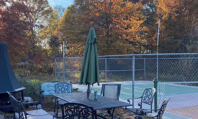 Ottsville Otro | Unplugged 4 Bedroom Living Museum in the Heart of Bucks County