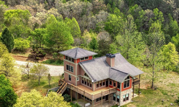 Warne Casa | Unplugged in the Smokies