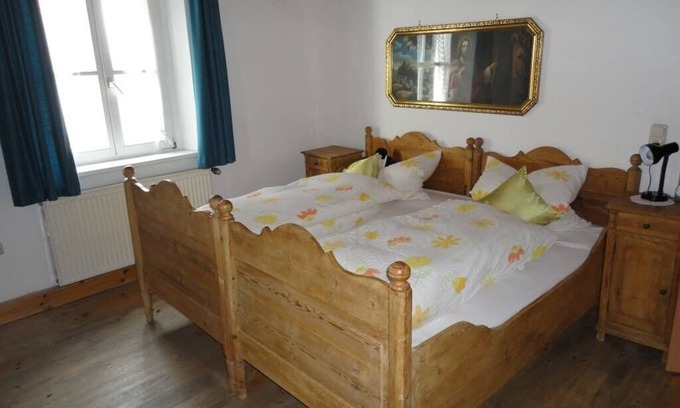 Tirschenreuth Apartamento | Alojamiento en el primer piso en el paisaje de montaña baja del Bosque del Alto Palatinado