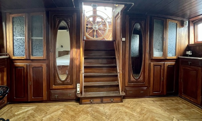 Republique–Point-du-Jour Casa | Unusual accommodation with 1930s charm