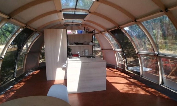 Saint-Cirq-Lapopie Chalet De Esquí | UNUSUAL PANORAMIC DOME 1