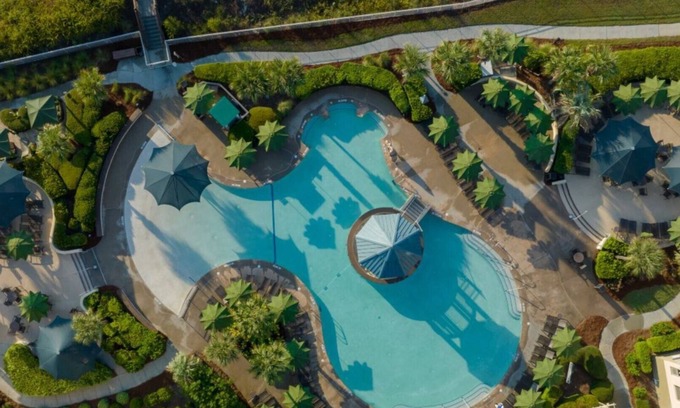 Palmetto Dunes Complejo | Unwind and Play at Marriott's Barony Beach Club- 2 Bedroom Courtyard Unit