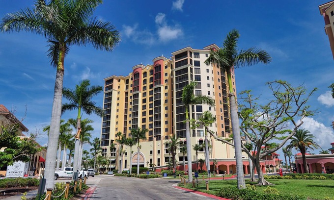 Cape Harbour Condominio | Unwind at Cape Harbour 509, your perfect Cape Coral vacation rental