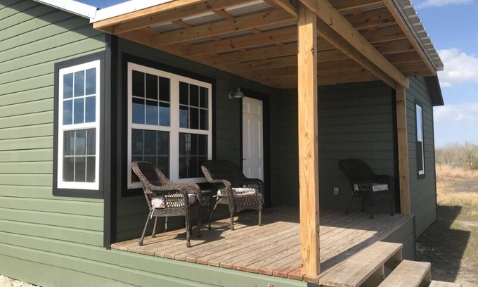 Robstown Casa | Unwind in the Country. A Birder's retreat!
