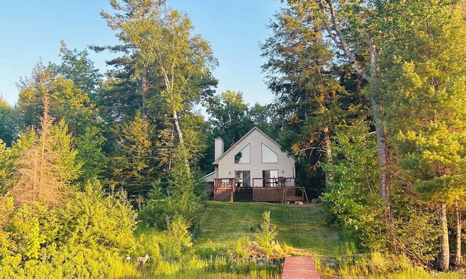 Deerbrook Cabaña | Up North Cottage on Summit Lake! Pontoon negotiable!!